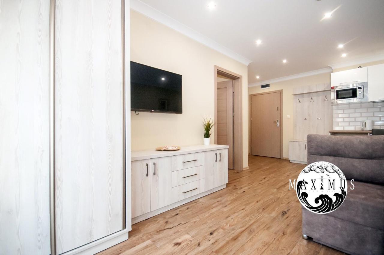 Maximus II Apartment Ustka Bagian luar foto
