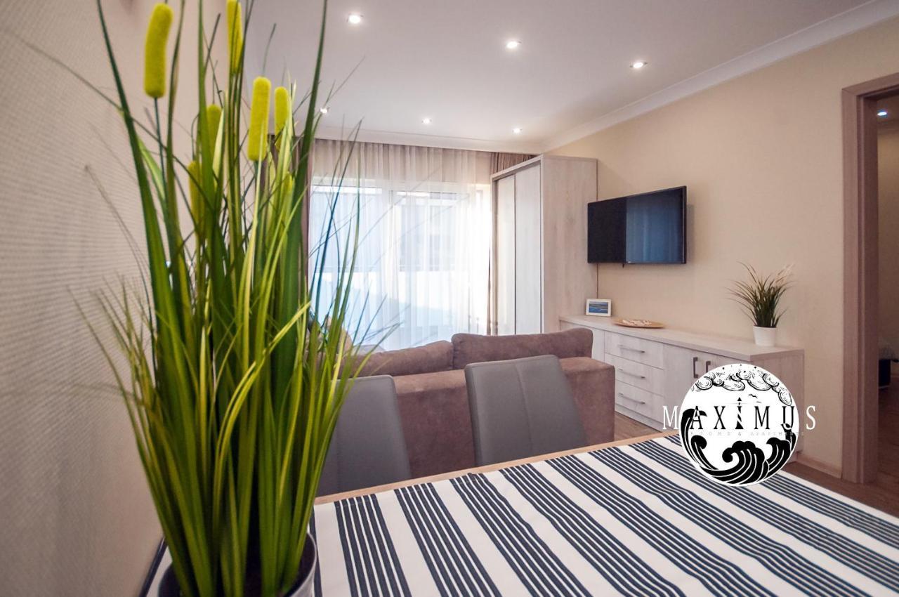 Maximus II Apartment Ustka Bagian luar foto